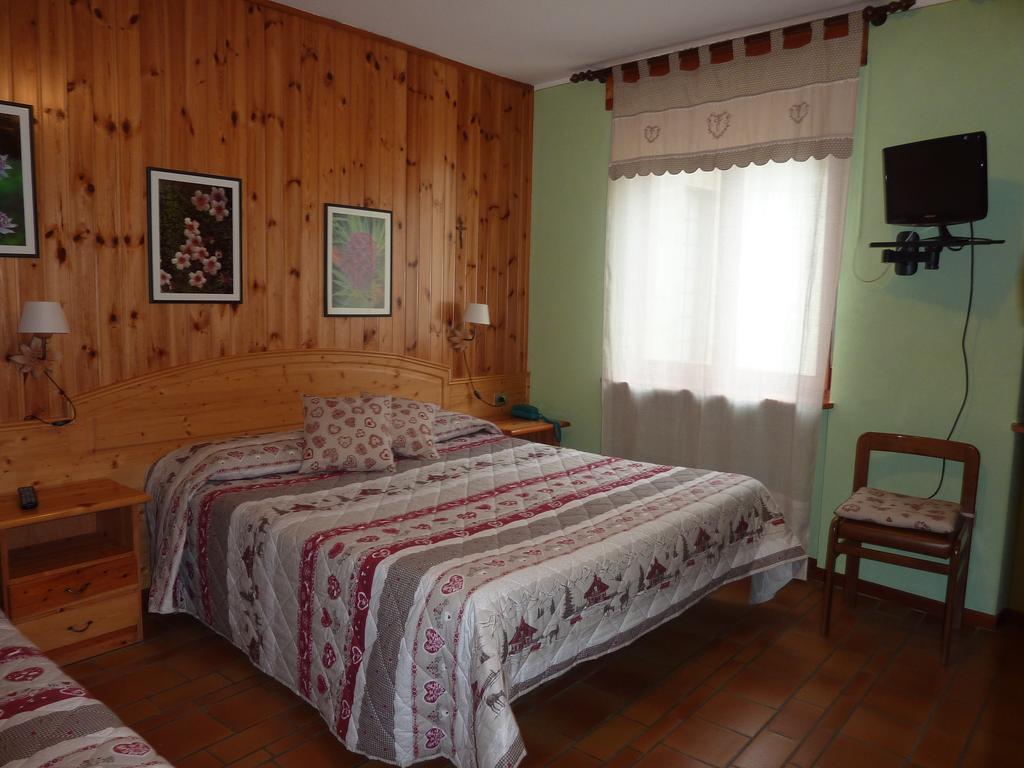 Hotel Corona Branzi Esterno foto