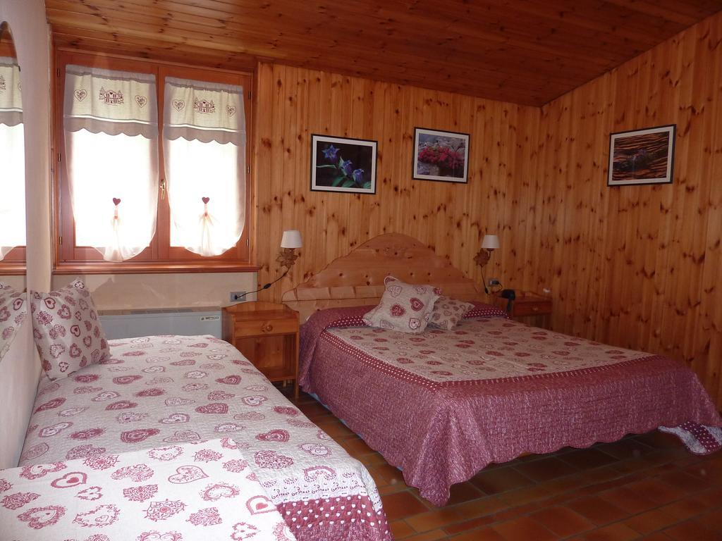 Hotel Corona Branzi Esterno foto