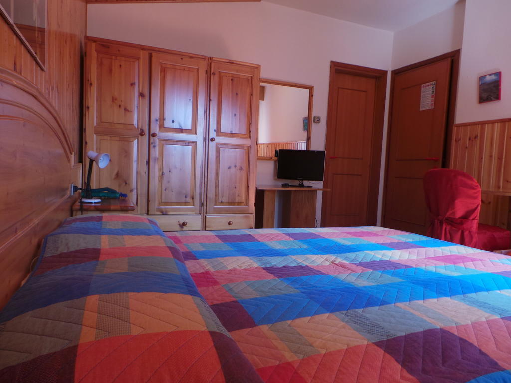 Hotel Corona Branzi Camera foto