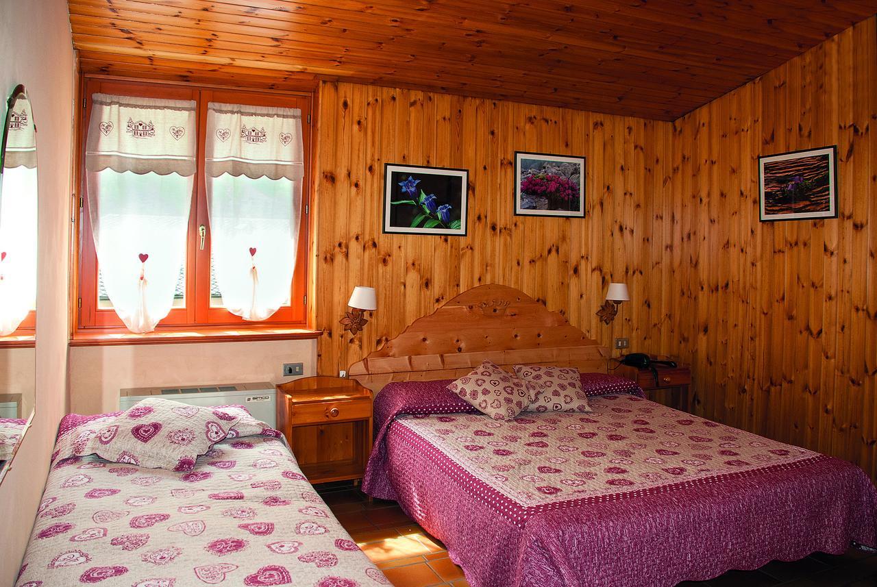 Hotel Corona Branzi Esterno foto
